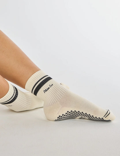 The Pilates Era Grip Sock - Black